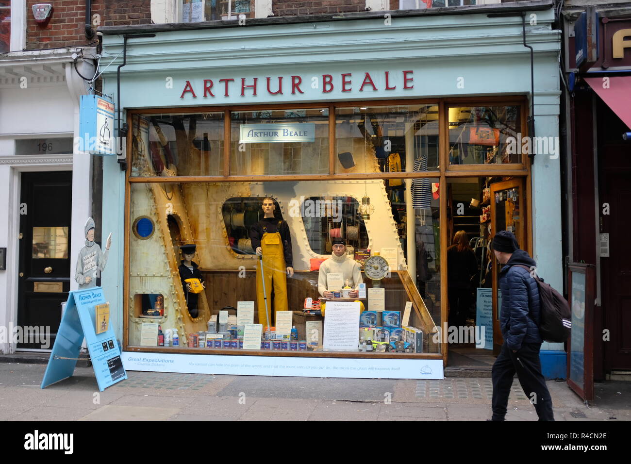 Arthur Beale shop, Covent Garden, London, England, UK Stock Photo Alamy