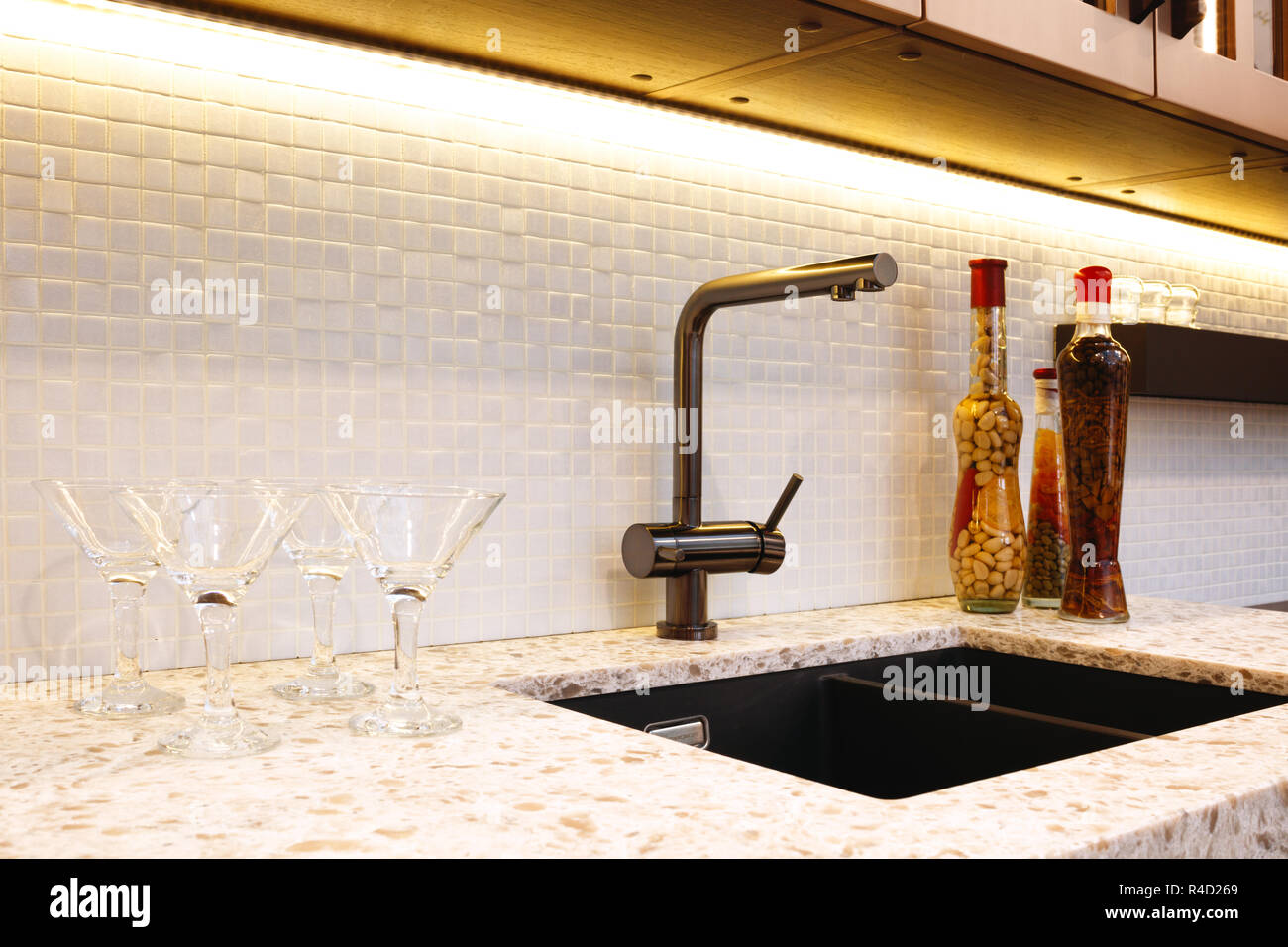Indoor Kitchen Kitchen Desktop High Resolution Stock Photography And Images Alamy
