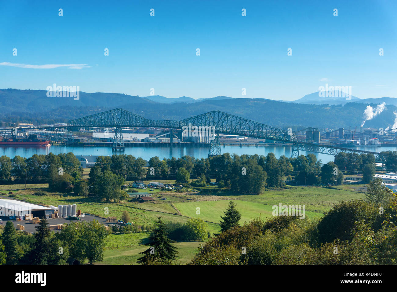 Lewis and Clark Bridge Stock Photo - Alamy