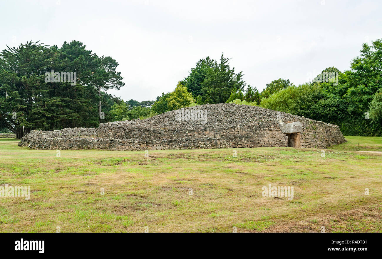 table of the marchand Stock Photo Alamy