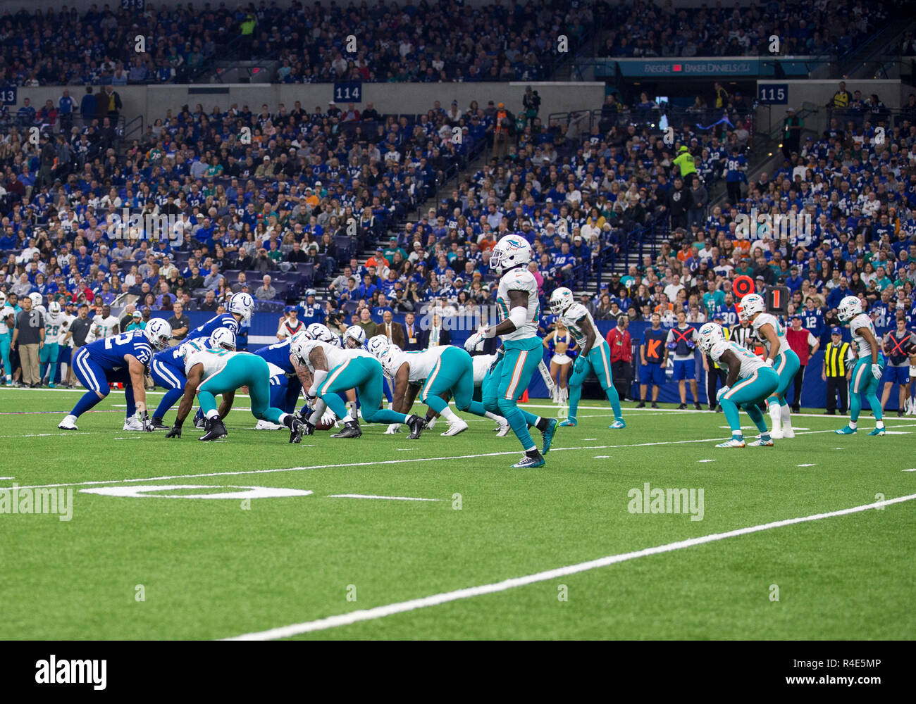 1 November 2009: Indianapolis Colts quarterback Peyton Manning (18). The  Indianapolis Colts defeated the San Francisco 49ers 18-14 at Lucas Oil  Field in Indianapolis on November 1, 2009. (Icon Sportswire via AP Images  Stock Photo - Alamy