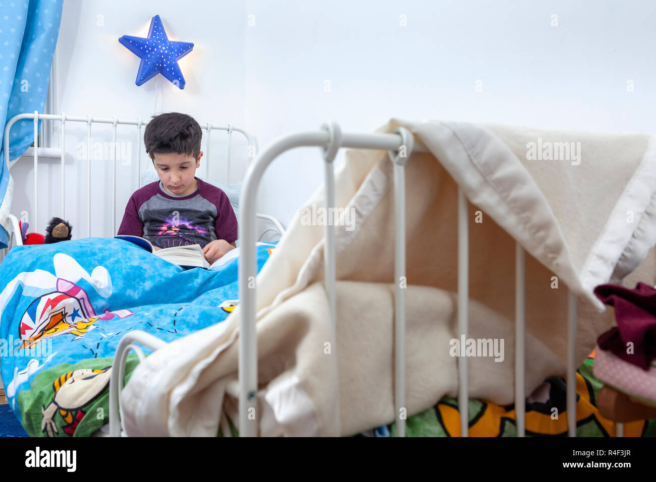 Going to bed hires stock photography and images Alamy
