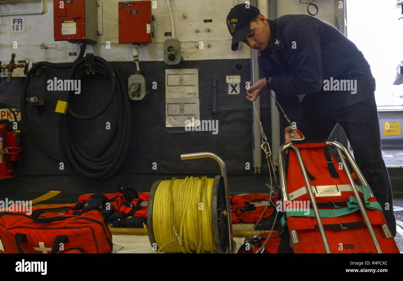 MAYPORT, Fla. (May 02, 2017) Boatswain’s Mate 2nd Class Jeremy Ducker