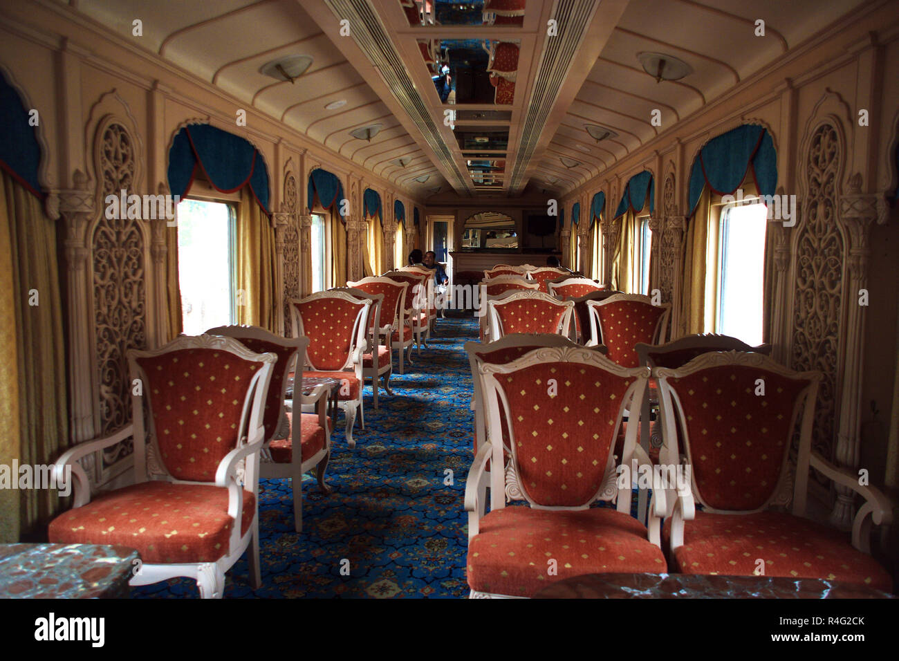 A luxury train journey on the Golden Chariot through South India -  Thrilling Travel