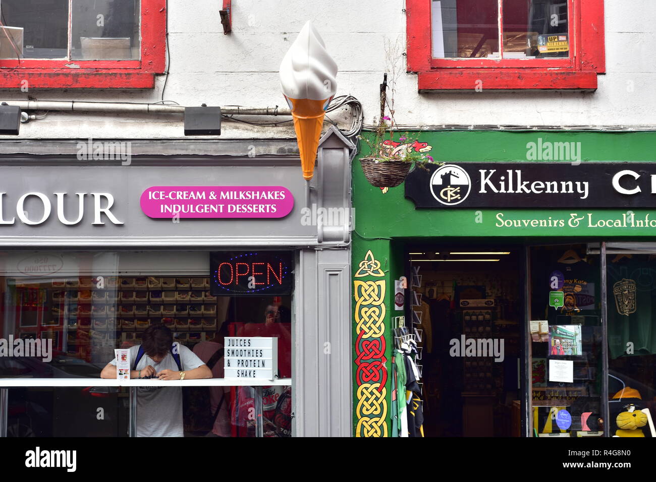 Icecream shops hi-res stock photography and images - Alamy