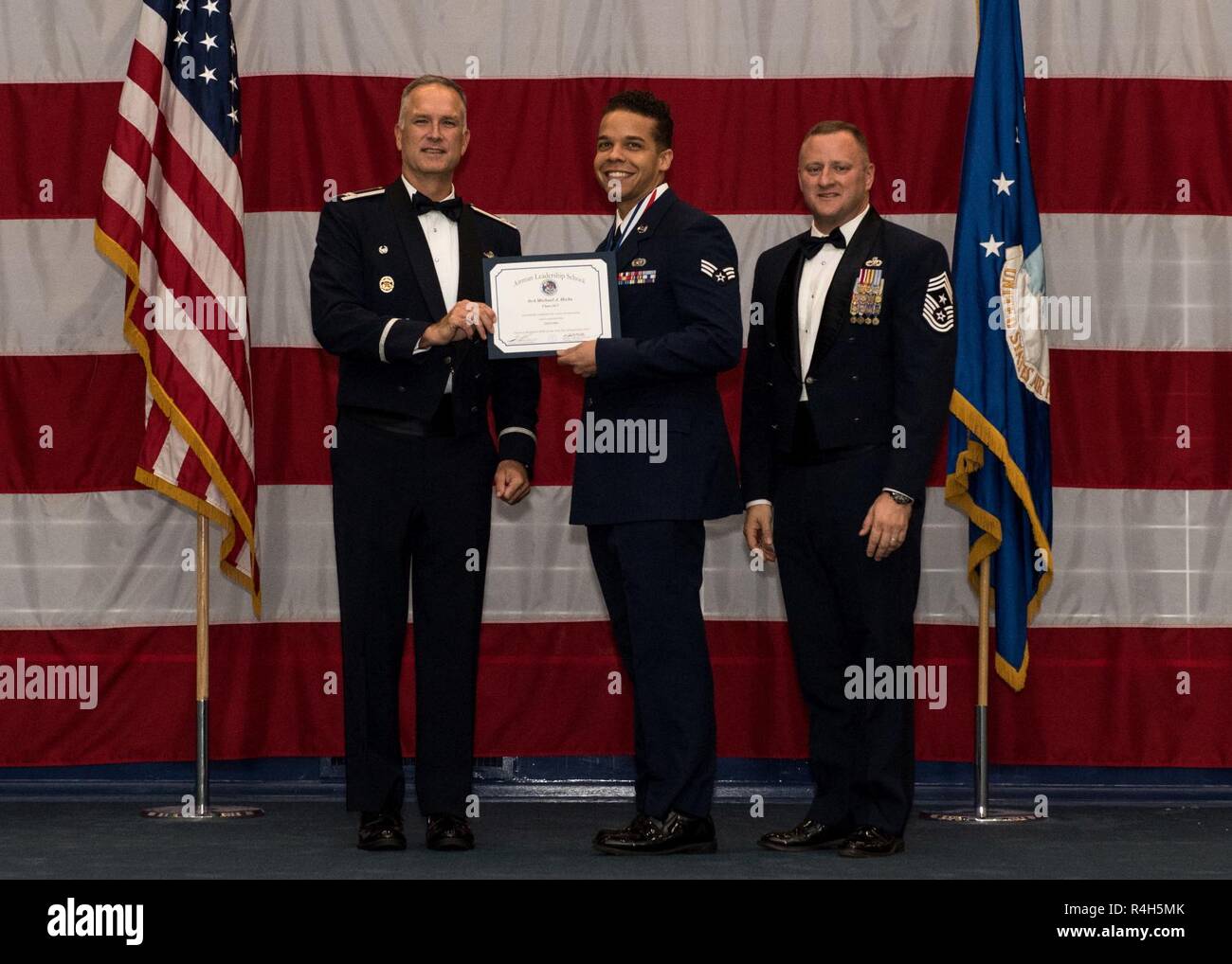 Als Graduation Rites Als graduation hi-res stock photography and images - Alamy
