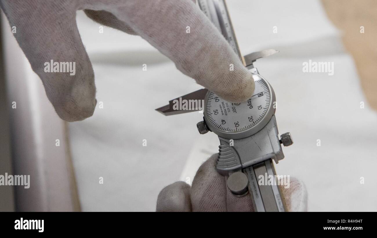 Roy gage hires stock photography and images Alamy