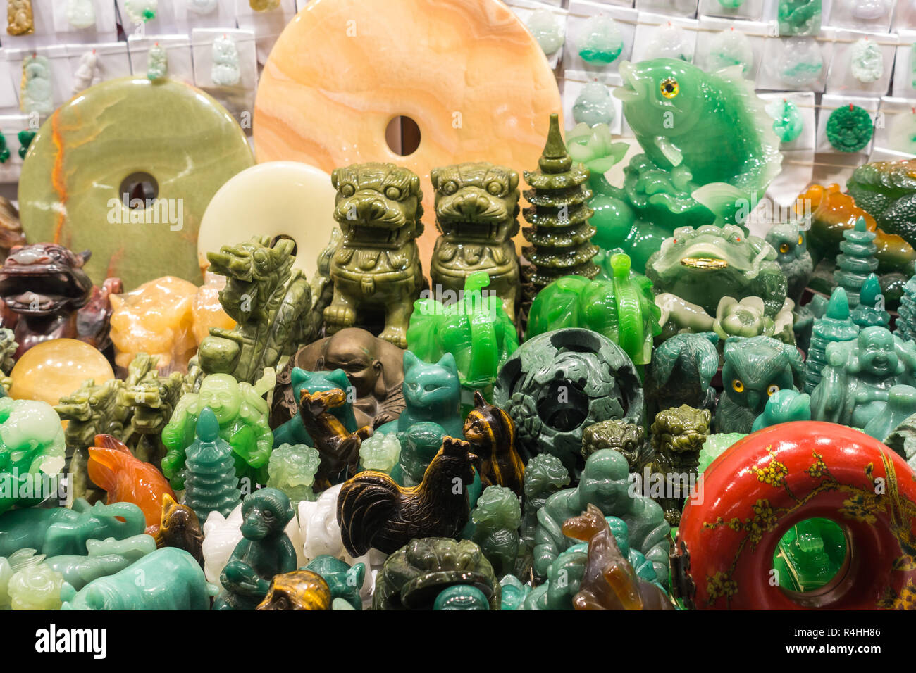 Hong kong jade necklace hires stock photography and images Alamy