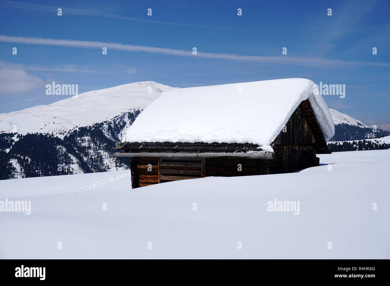 Isolated wood mountain house cabin hut covered by snow Stock Photo - Alamy