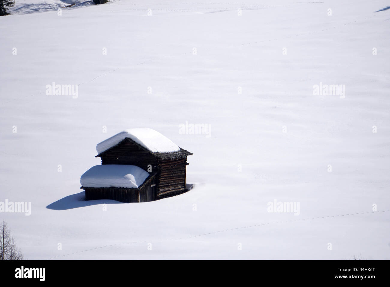 Isolated wood mountain house cabin hut covered by snow Stock Photo - Alamy