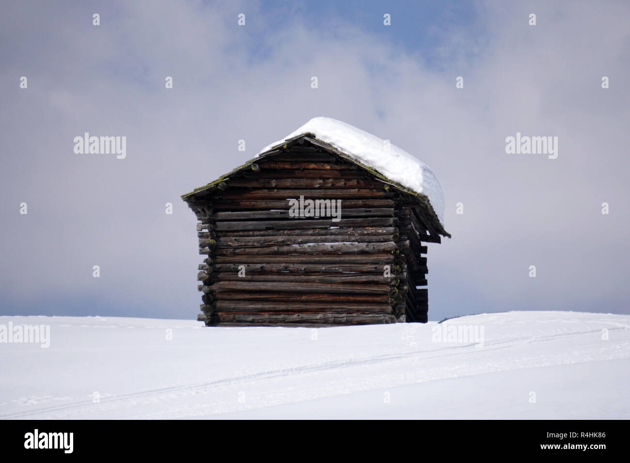 Isolated wood mountain house cabin hut covered by snow Stock Photo - Alamy