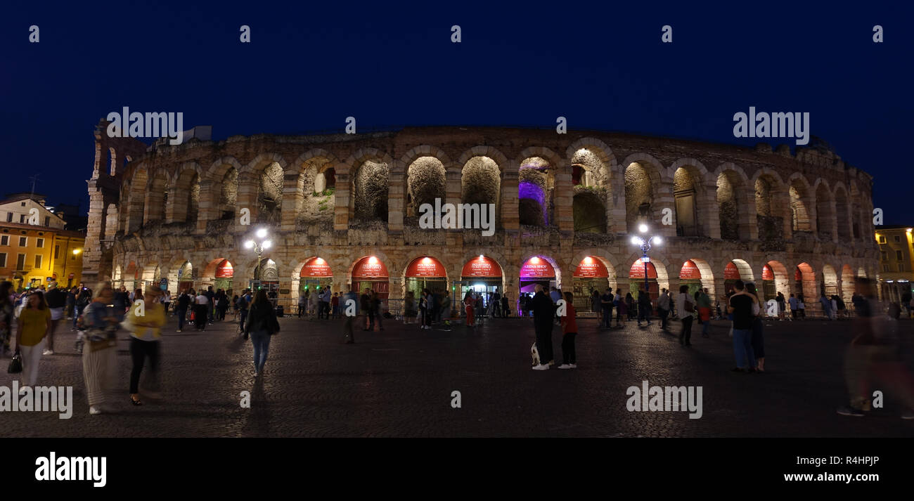 Night view of Arena of Verona Stock Photo - Alamy