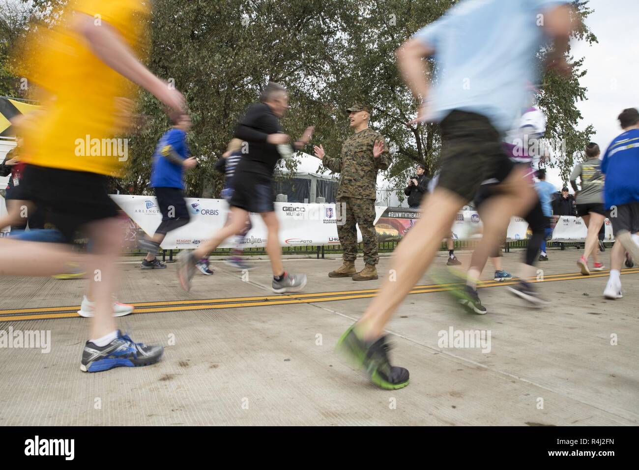 Marine corps marathon 10k hi res stock photography and images Alamy