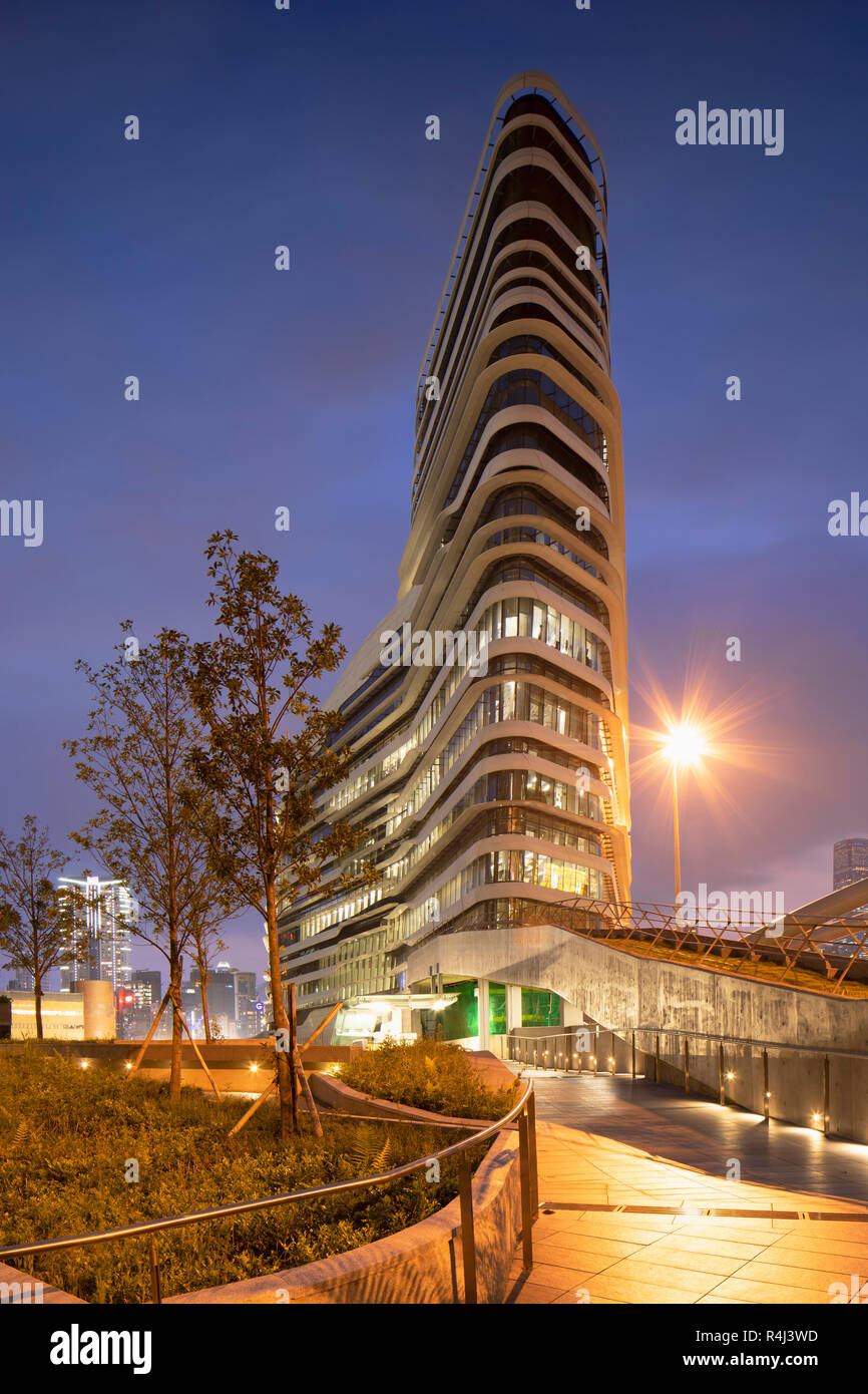 Innovation Tower (designed by Zaha Hadid) of the Hong Kong Polytechnic University, Hung Hom, Kowloon, Hong Kong Stock Photo