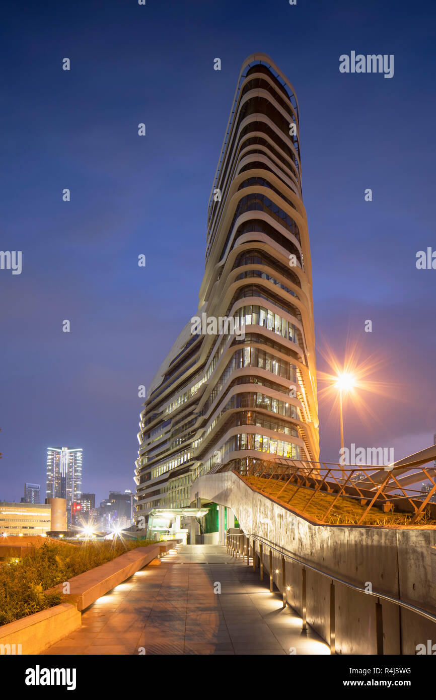 Innovation Tower (designed by Zaha Hadid) of the Hong Kong Polytechnic University, Hung Hom, Kowloon, Hong Kong Stock Photo