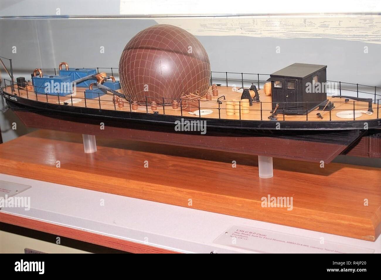 The Hampton Roads Naval Museum contains a detailed model of the USS G.W. Parke Custis. The balloon boat was used by Union forces for the first time on November 11, 1861, when Thaddeus Lowe conducted an aerial observation of Confederate positions from the vessel. This observation paved the way for the US Navy’s present use of air and an element of sea power. The model in the museum’s gallery was built by Floyd Hudson, and was presented to the Truxton-Decatur Museum in 1961. The model was eventually presented to the museum Stock Photo