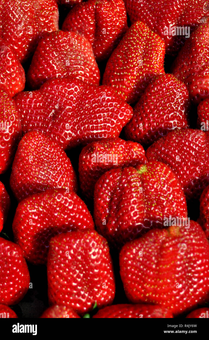 Juicy ripe strawberry Stock Photo - Alamy