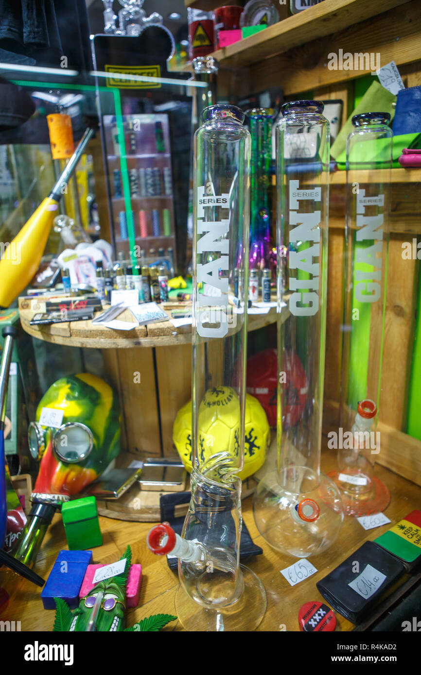 GENOVA,ITALY-12 OCTOBER,2018: Ganja shop sell legalized marijuana, glass  bong pipes and accessories for smoking weed.Legal light drug store in close  u Stock Photo - Alamy