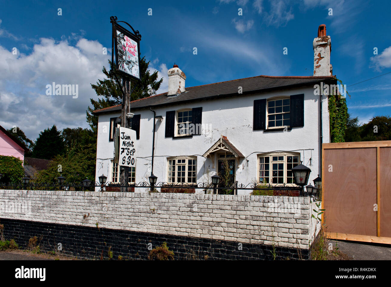 The Padwell Arms, a once popular country pub situated in the Hamlet of Stone Street, Kent, It closed in 2017 and is seen here in the summer of 2018. Stock Photo