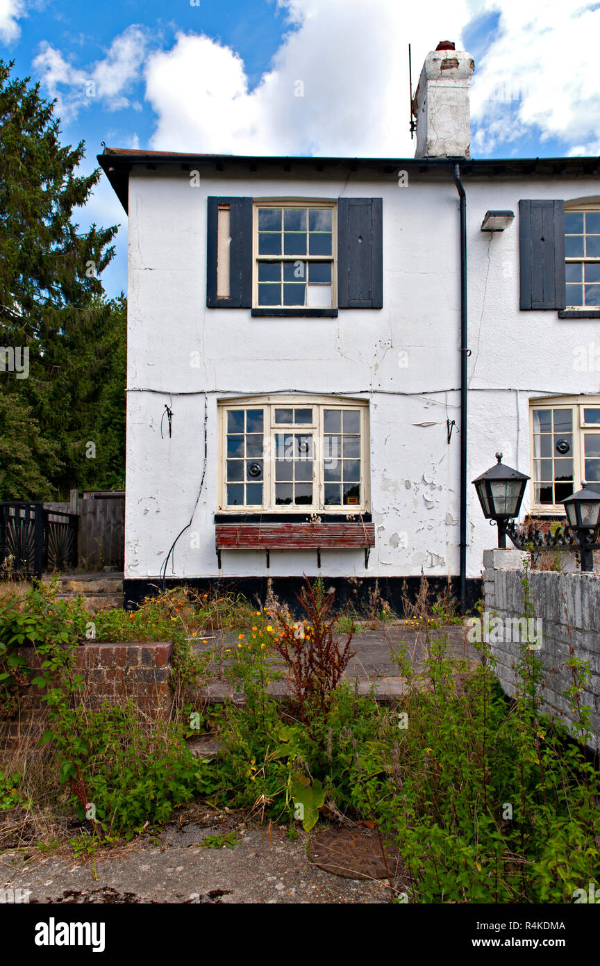 The Padwell Arms, a once popular country pub situated in the Hamlet of Stone Street, Kent, It closed in 2017 and is seen here in the summer of 2018. Stock Photo