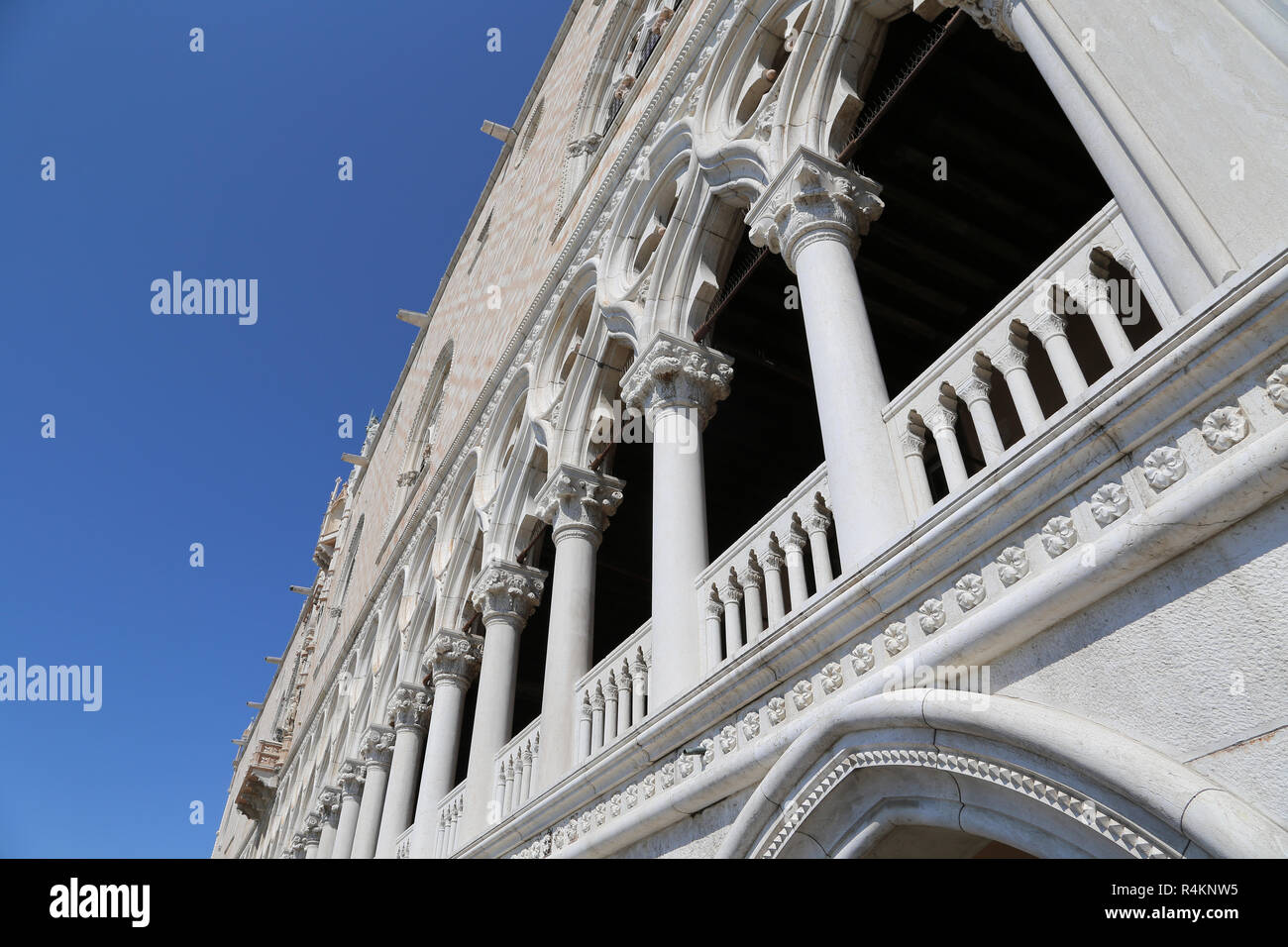 Facade detail of doges palace hi-res stock photography and images - Alamy