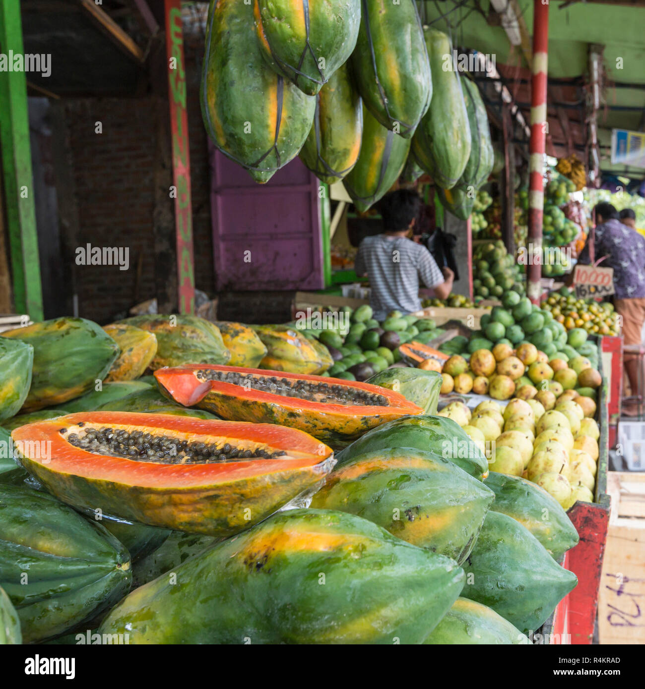 Papaya at tropical market in Yogjakarta, Indonesia Stock Photo Alamy