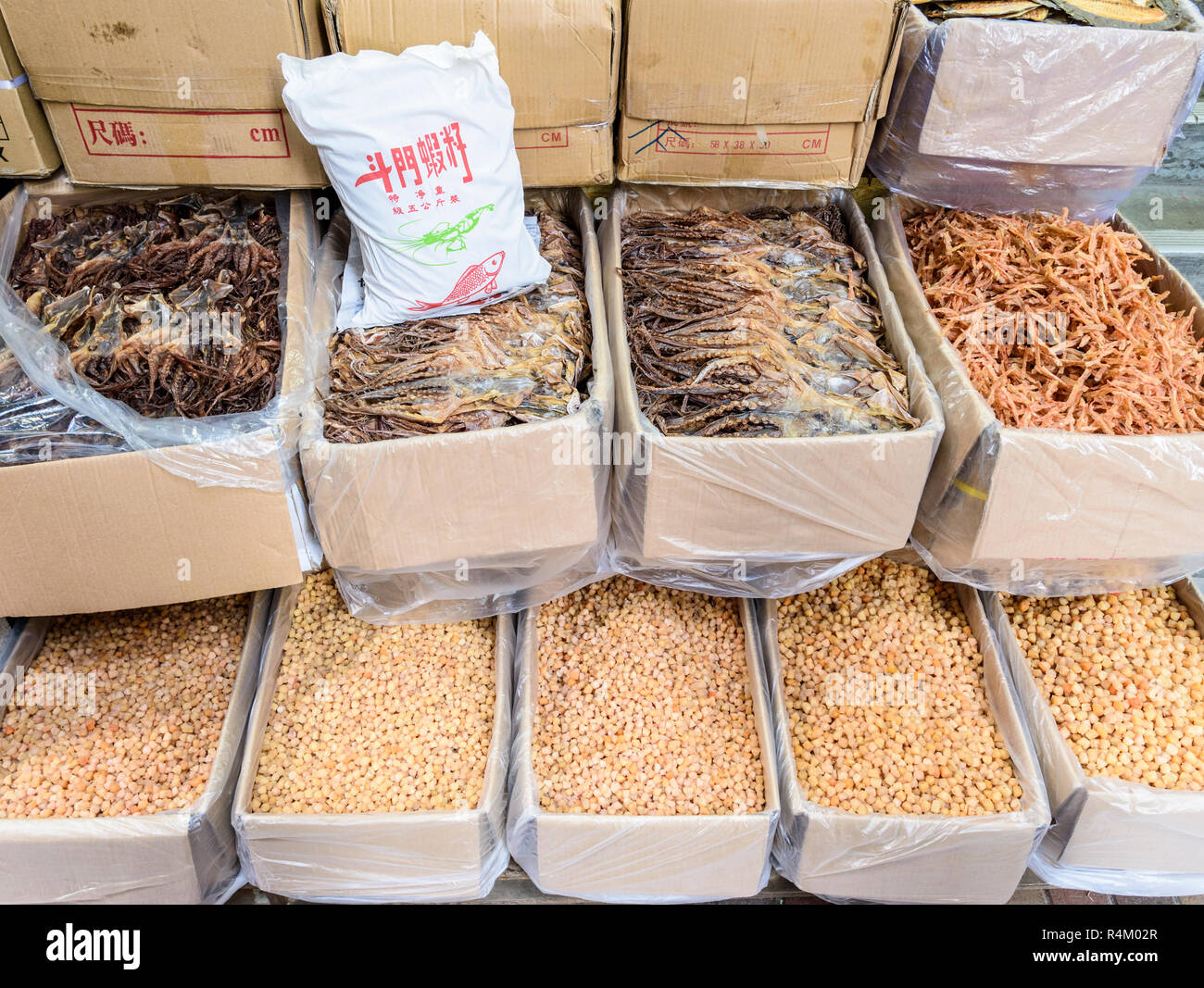 Dried seafood display in the streets of Sheung Wan, Hong Kong Stock