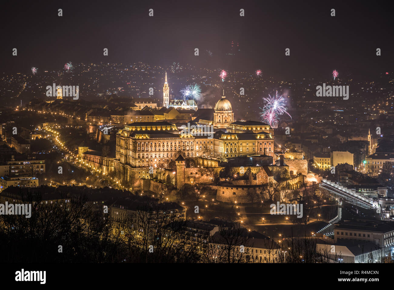 Palace eve night hi-res stock photography and images - Alamy
