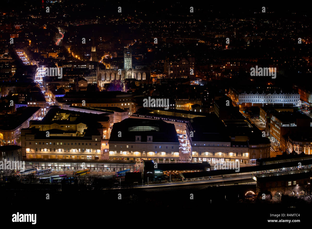 Bath city from Alexandra park at night during the christmas market ...
