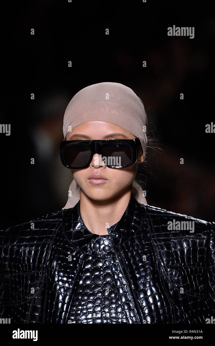 Tom ford best sale sunglasses 2018 women's