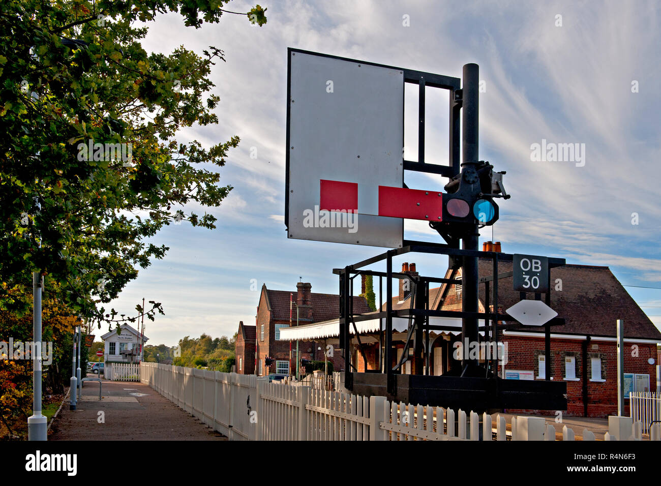 Oulton Broad North Railway Station, Suffolk, The semaphore platform