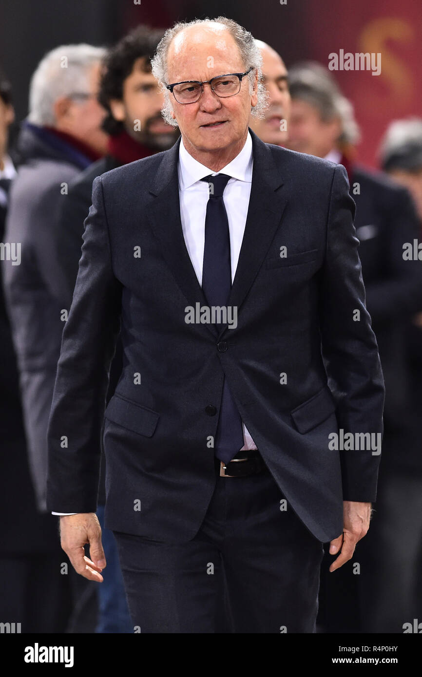 Rome, Italy. 27th Nov, 2018. Francesco Totti enters the hall of fame of Rome-27-11-2018 In the picture Paulo Roberto Falcao Photo Photographer01 Credit: Independent Photo Agency/Alamy Live News Stock Photo