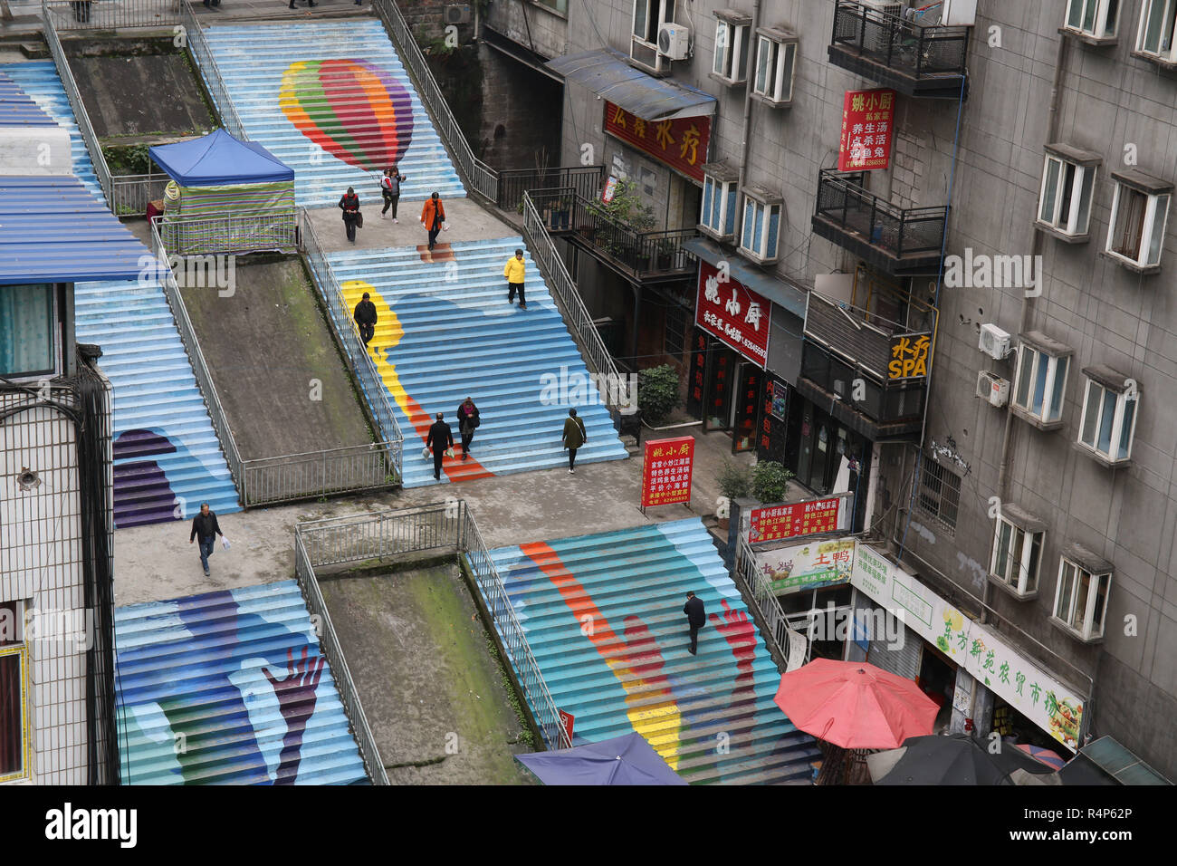 Chongqing, Chongqing, China. 28th Nov, 2018. Chongqing, CHINA-The painted  stairs in southwest ChinaÃ¢â‚¬â„¢s Chongqing. Credit: SIPA Asia/ZUMA  Wire/Alamy Live News Stock Photo - Alamy