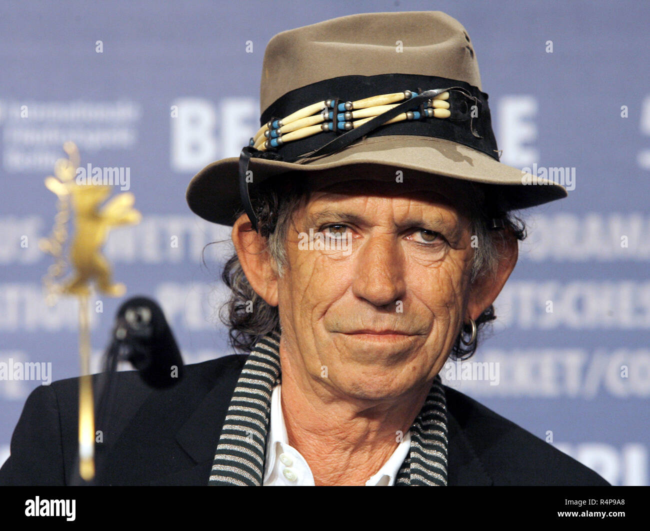 A file picture taken on 7 February 2008 shows Rolling Stones guitarist Keith Richards in Berlin, Germany. Richards won the title of the 'writer of the year' at the 'GQ Men of the Year Awards' ceremony at London Royal Opera House on 6 September 2011. Richards had published his autobiography 'Life' that talks about rock and roll lifestyle, drugs and music. Photo: Tim Brakemeier | usage worldwide Stock Photo