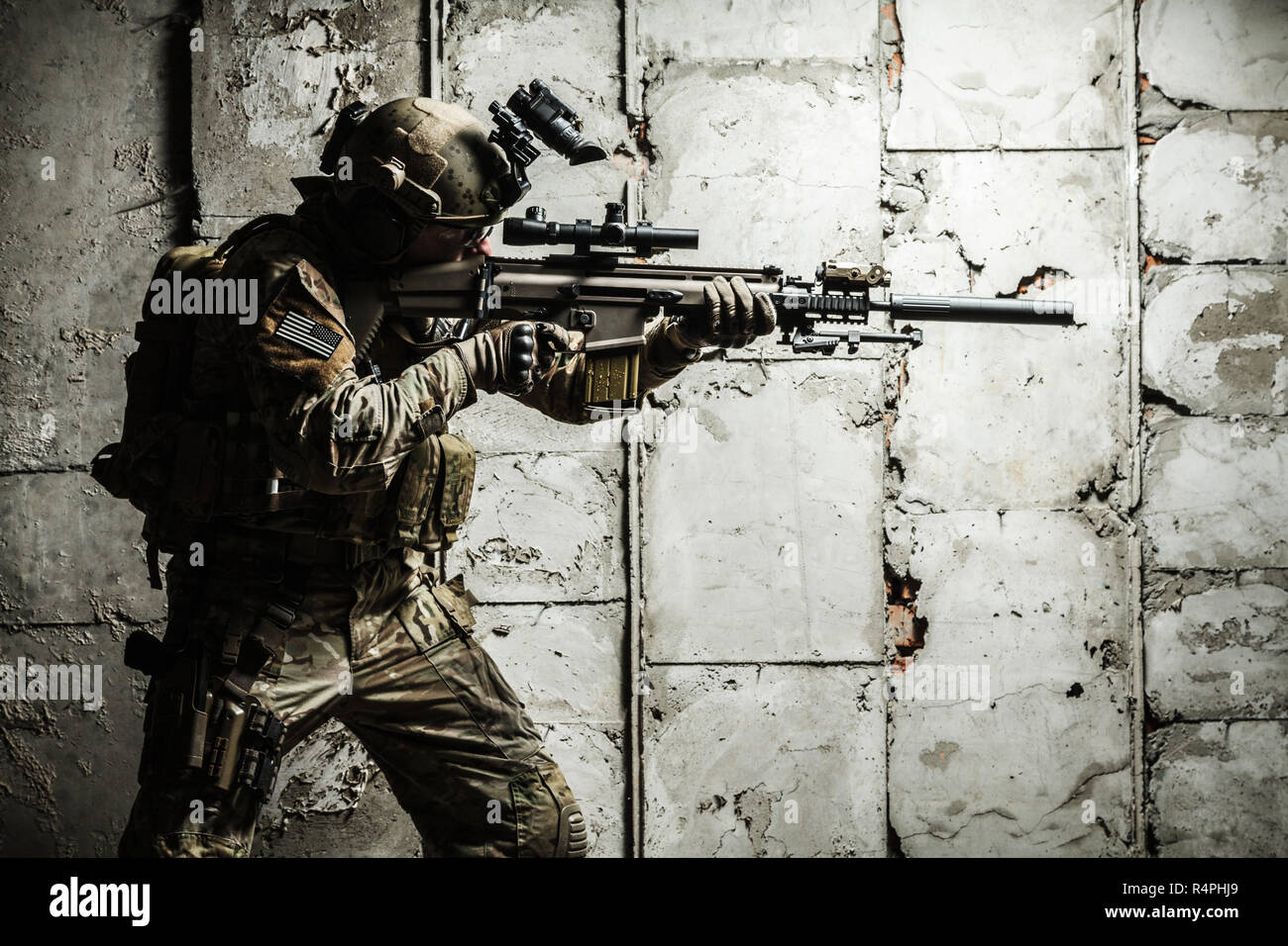 Half shade shade location hi-res stock photography and images - Alamy