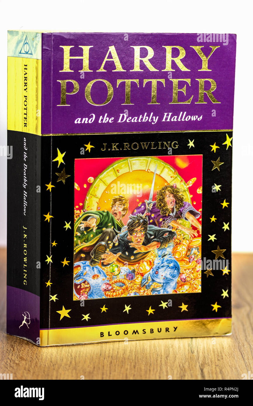 Harry Potter and the Deathly Hallows by J.K.Rowling, Bloomsbury Press, 2010 edition cover illustration by Jason Cockcroft, paperback book Stock Photo