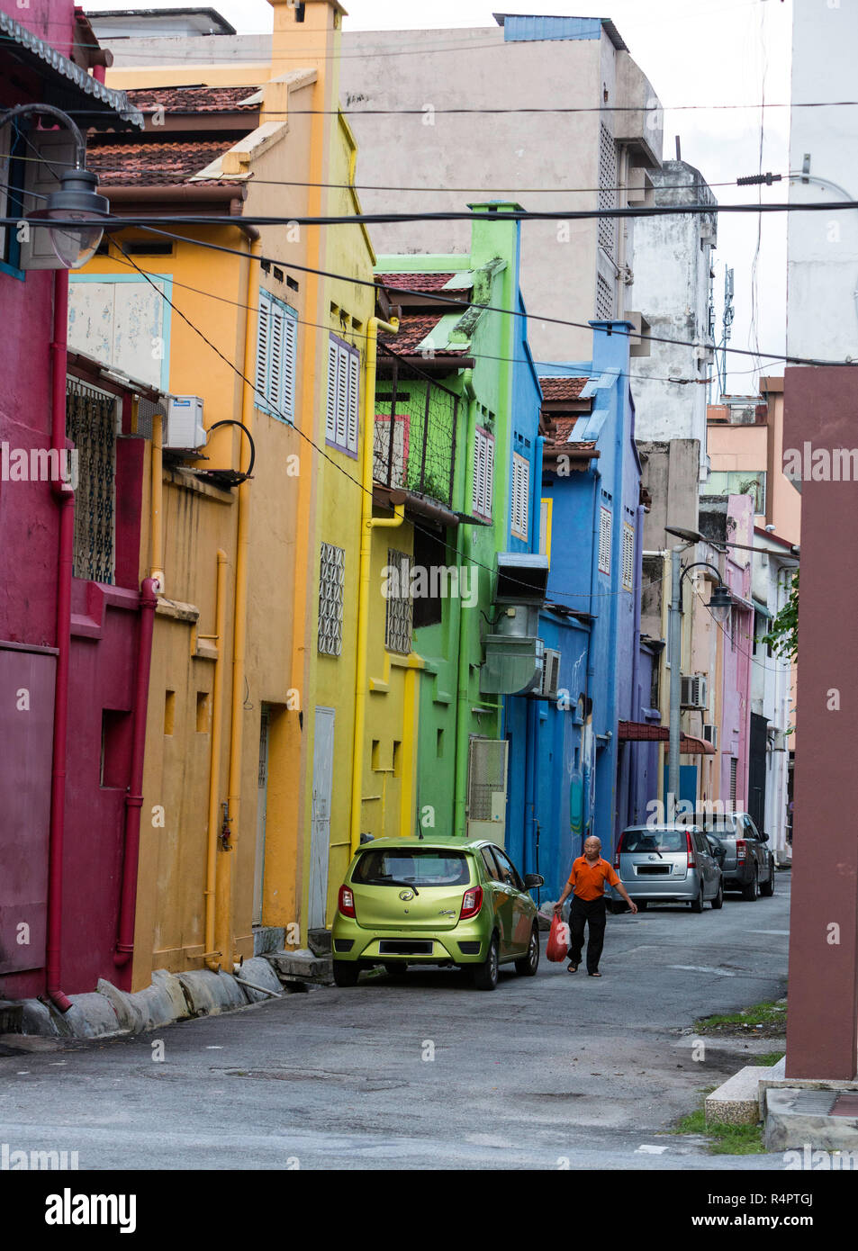 Street scene showing buildings hi-res stock photography and images - Alamy