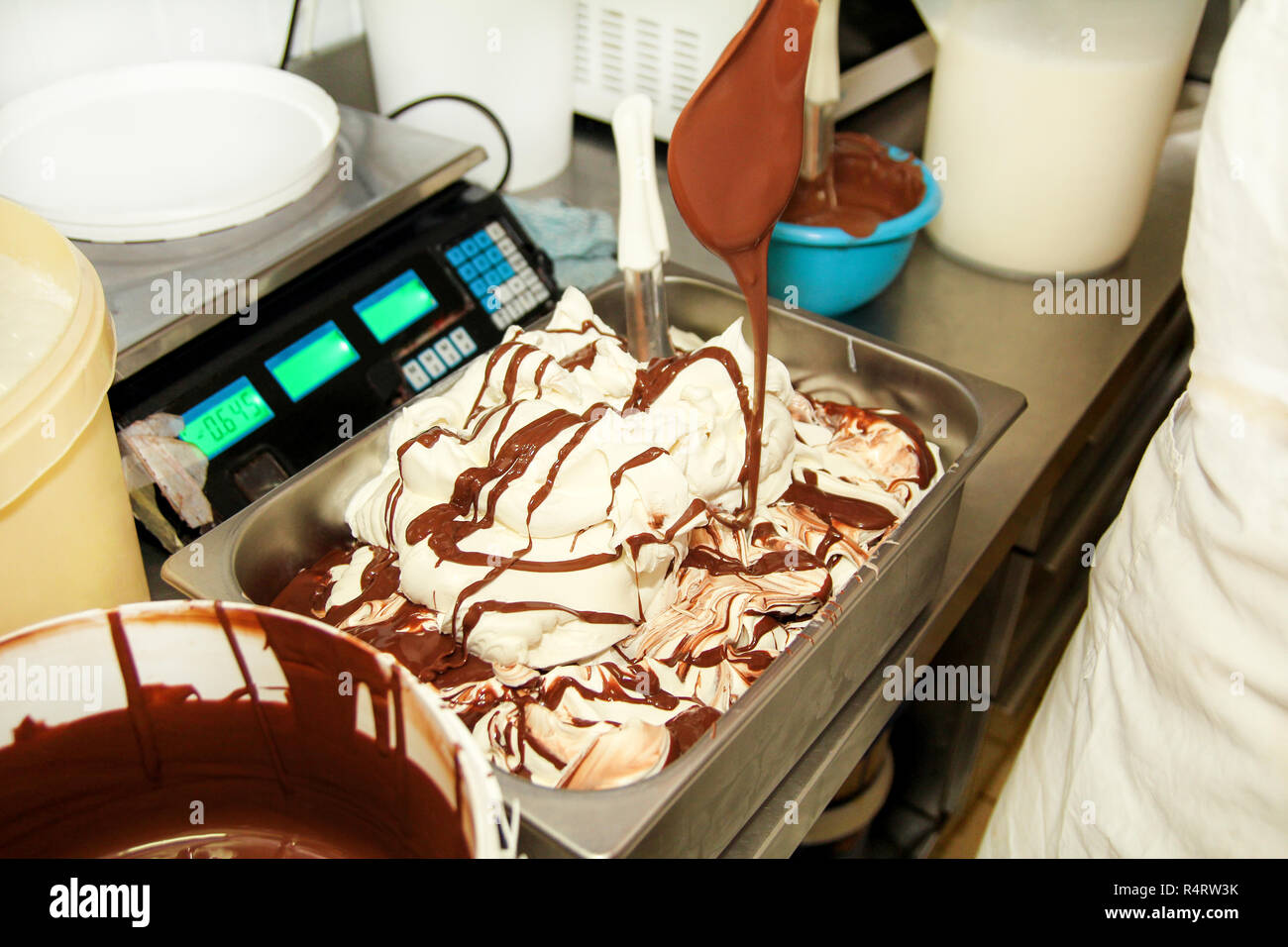 Ice cream icecream fridge container frozen display hi-res stock photography  and images - Alamy