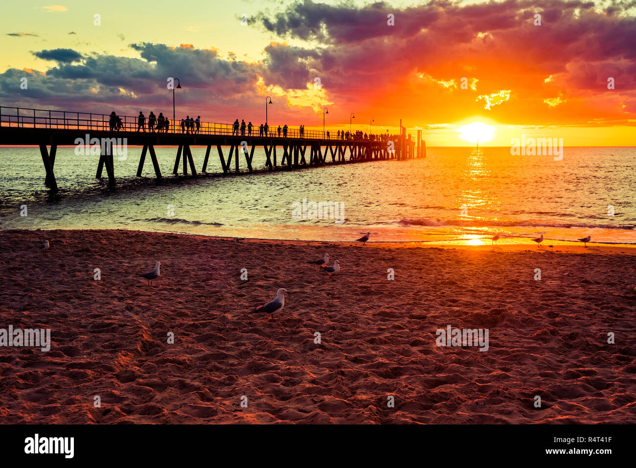 Walking the jetty hi-res stock photography and images - Alamy