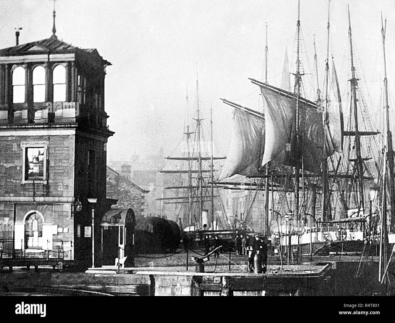 Victorian dundee Black and White Stock Photos & Images Alamy