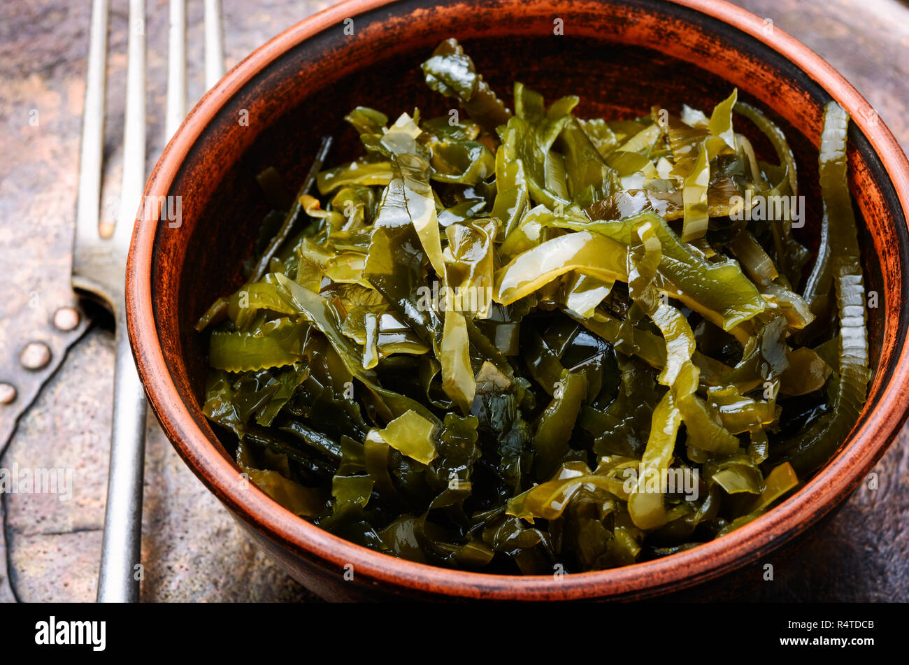Pickled sea kale in the bowl.Fresh seaweed salad Stock Photo Alamy