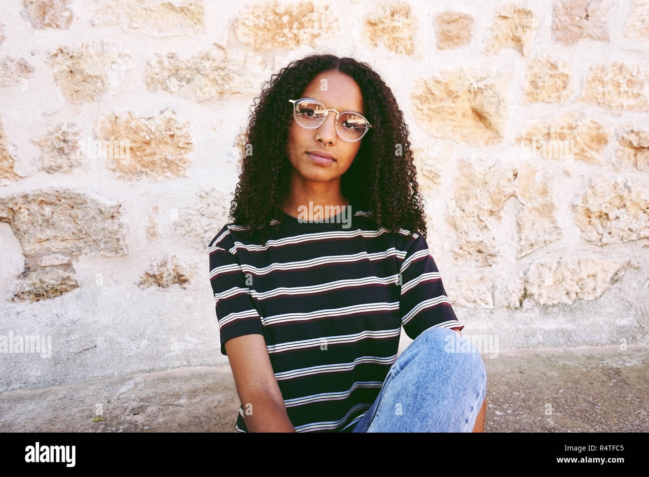 Young Black Woman Wearing Glasses High Resolution Stock Photography and  Images - Alamy