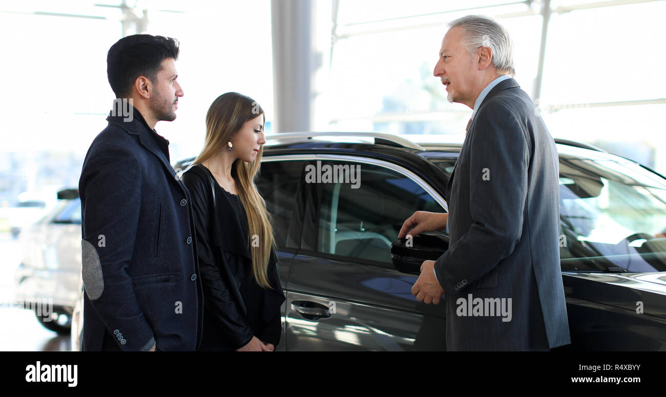 Girl in car happy buy hi-res stock photography and images - Alamy
