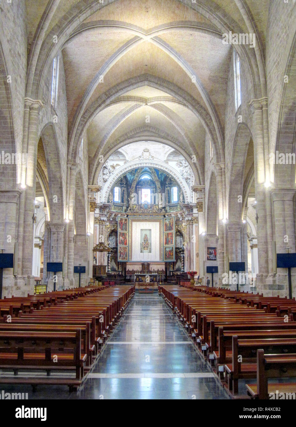 Catedral basilica de nuestra senora de la asuncion hires stock