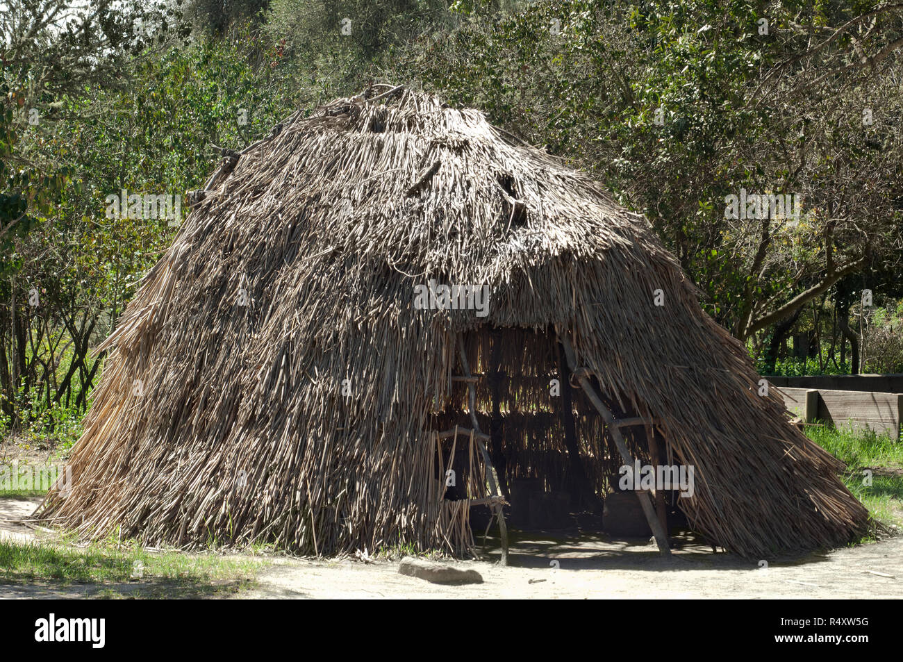 Chumash tribe hires stock photography and images Alamy