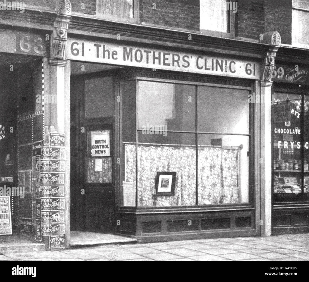 MARIE STOPES (1880-1958) Scottish campaigner for eugenics. Her Mothers Clinic at 61 Marlborough Road, Holloway, London, in 1921 Stock Photo