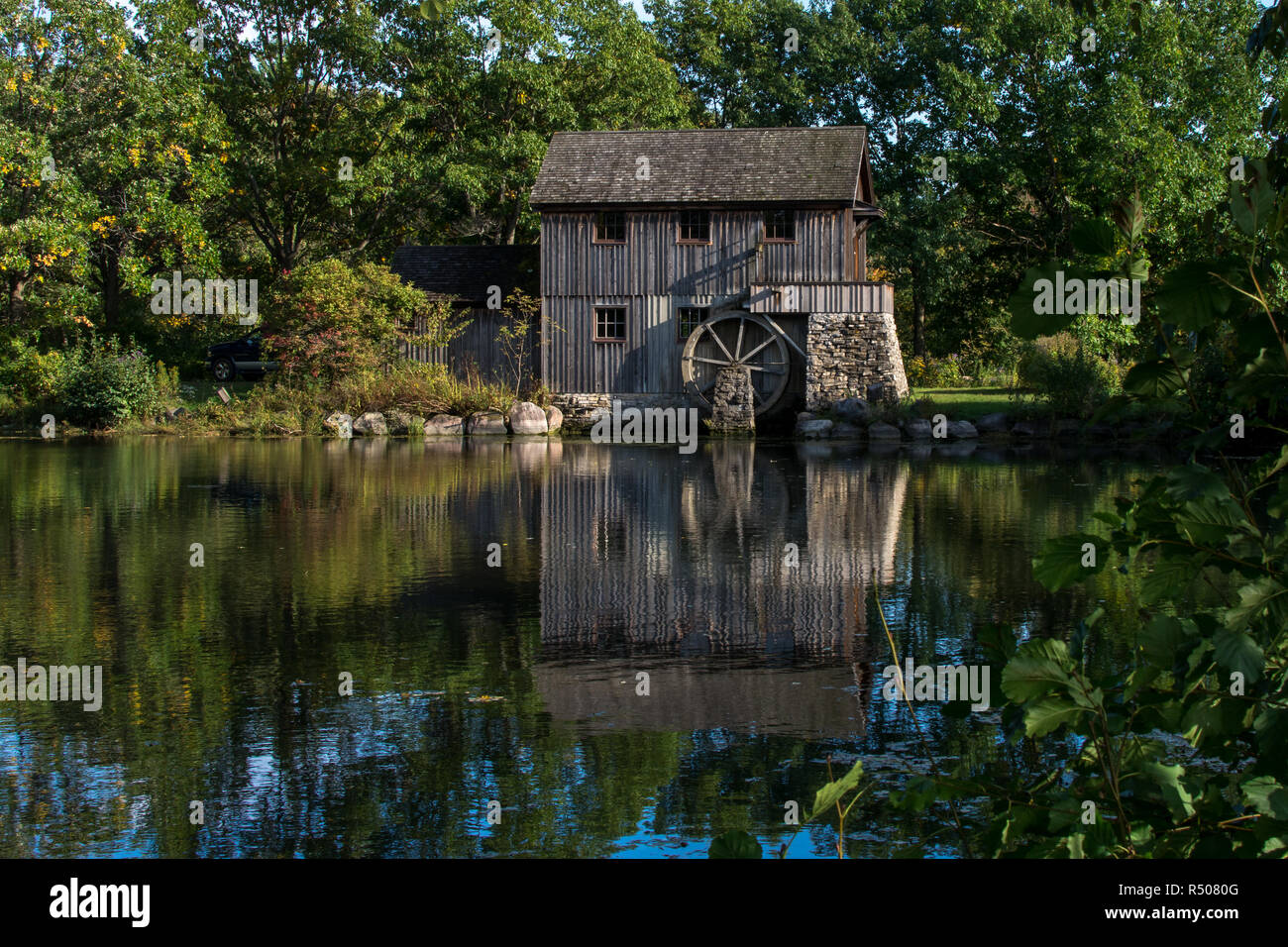 Water wheel mill, Rockford, Illinois Stock Photo Alamy