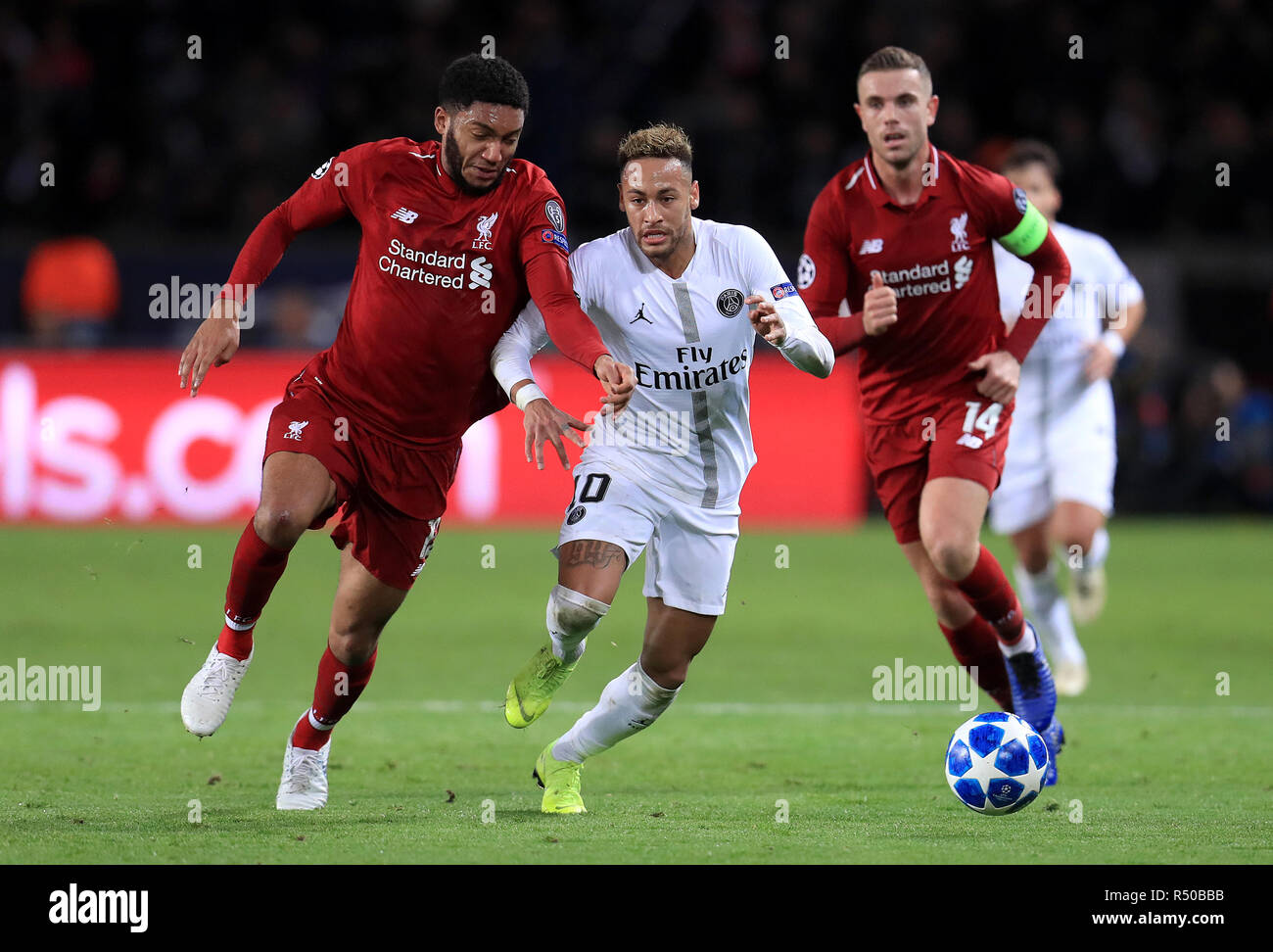 Paris Saint-Germain's Neymar (centre) and Liverpool's Joe Gomez battle for  the ball during the UEFA Champions League, Group C match at the Parc des  Princes, Paris Stock Photo - Alamy