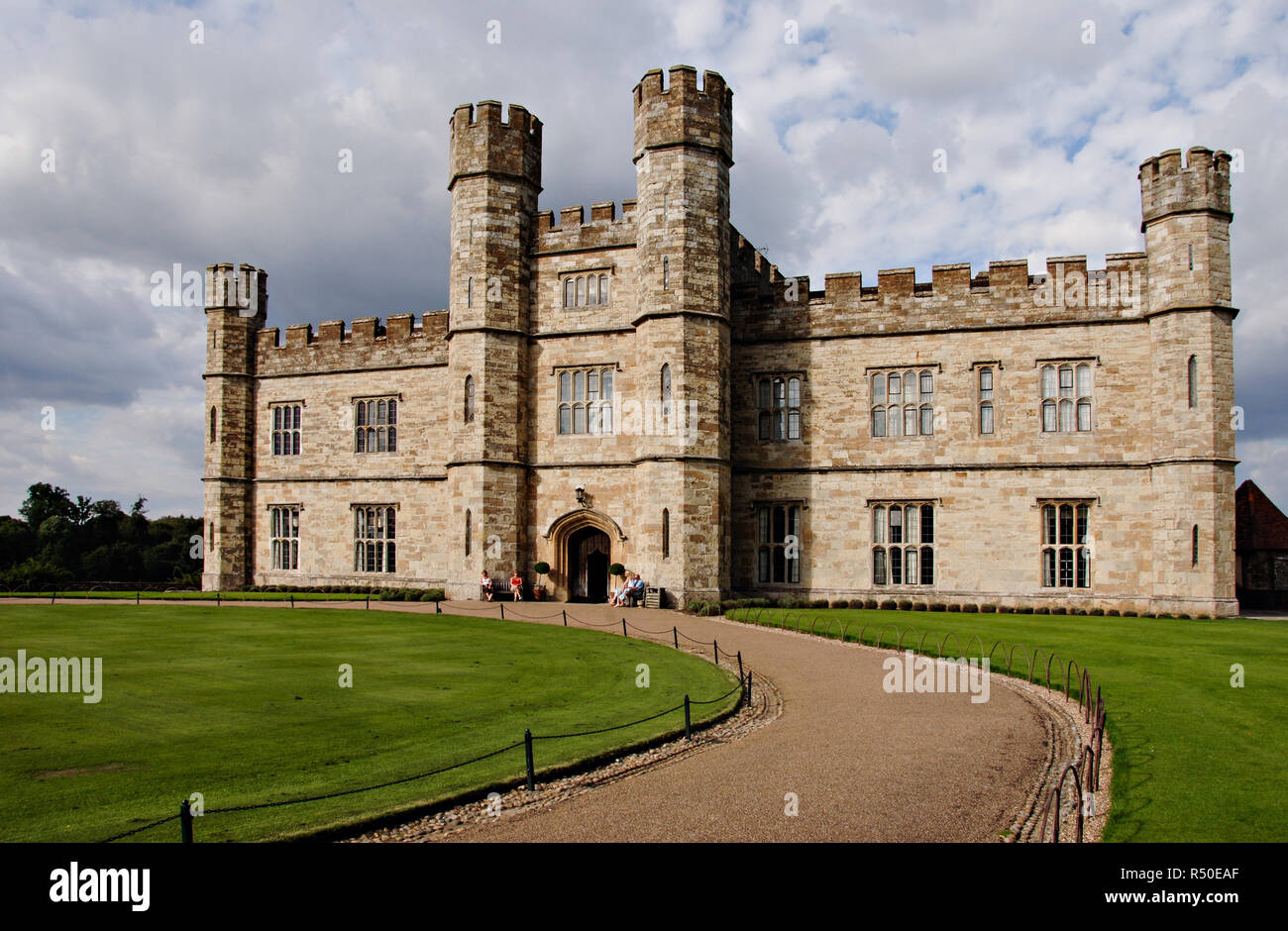 Front view and entrance path to Leeds Castle, Kent, UK Stock Photo - Alamy