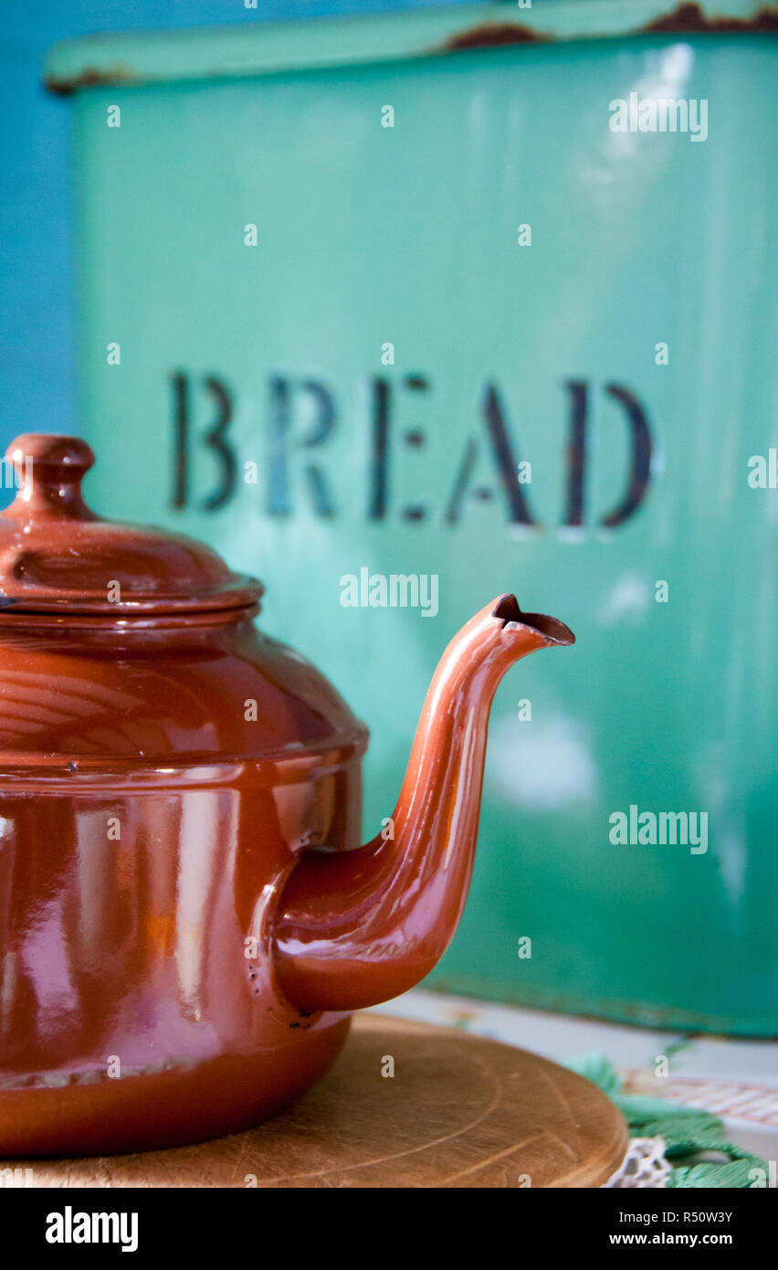Vintage metal teapot and bread bin Stock Photo Alamy